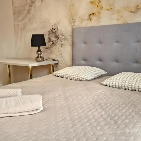 77 Flou Przystan Letnica, Parking & 800m Plaza Apartament Gdańsk