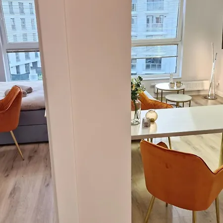 Apartment 77 Flou Przystan Letnica, Parking & 800m Plaza Gdansk